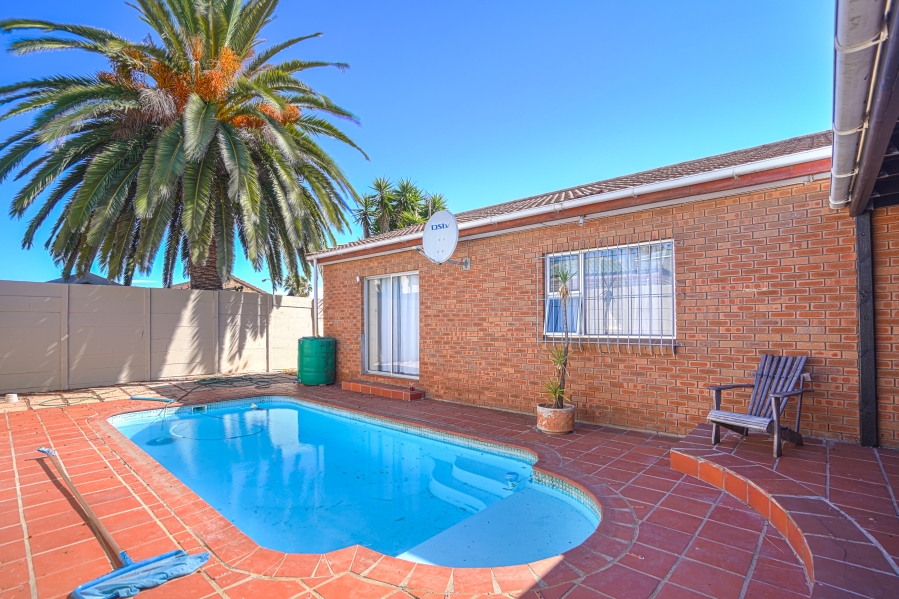 4 Bedroom Property for Sale in Blouberg Sands Western Cape